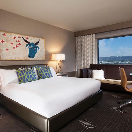 Kimpton Hotel Palomar Phoenix Cityscape By Ihg Exterior photo